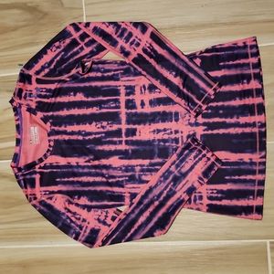 Under Armour fitted, coupe ajustee, heat gear, tie dye, work out top